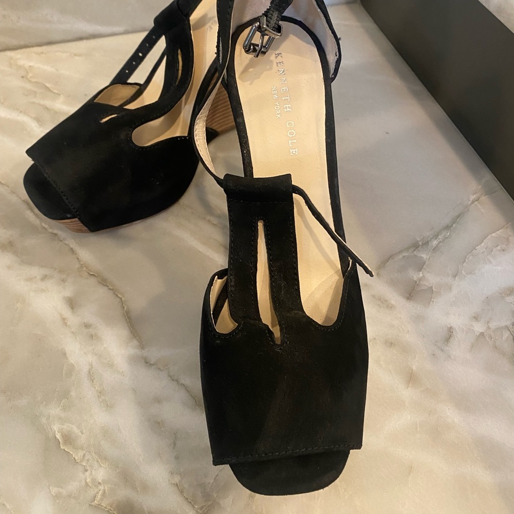 Kenneth Cole platform sandals